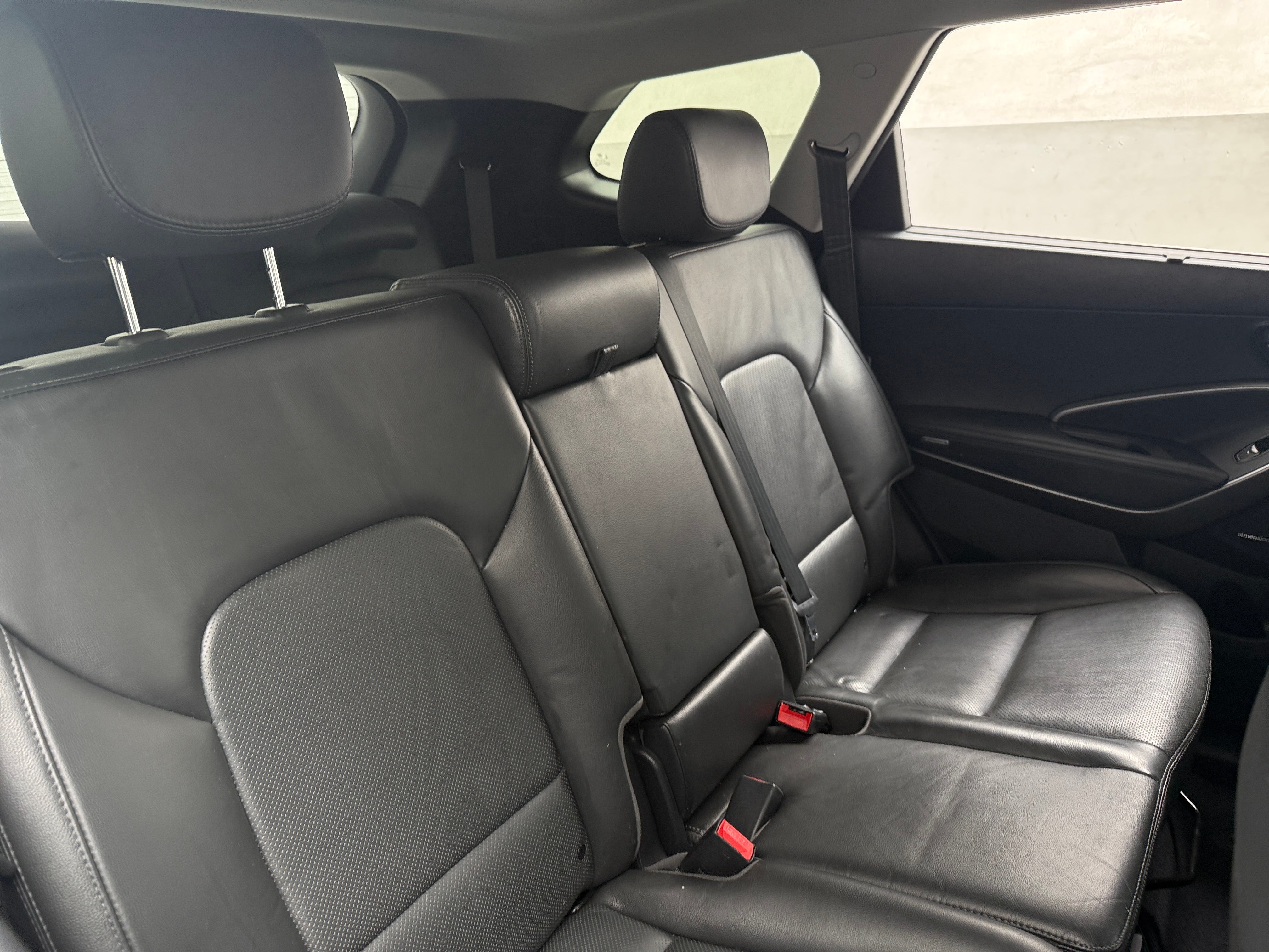 Used 2016 Hyundai Santa Fe SE with VIN KM8SRDHF4GU137410 for sale in Pewaukee, WI