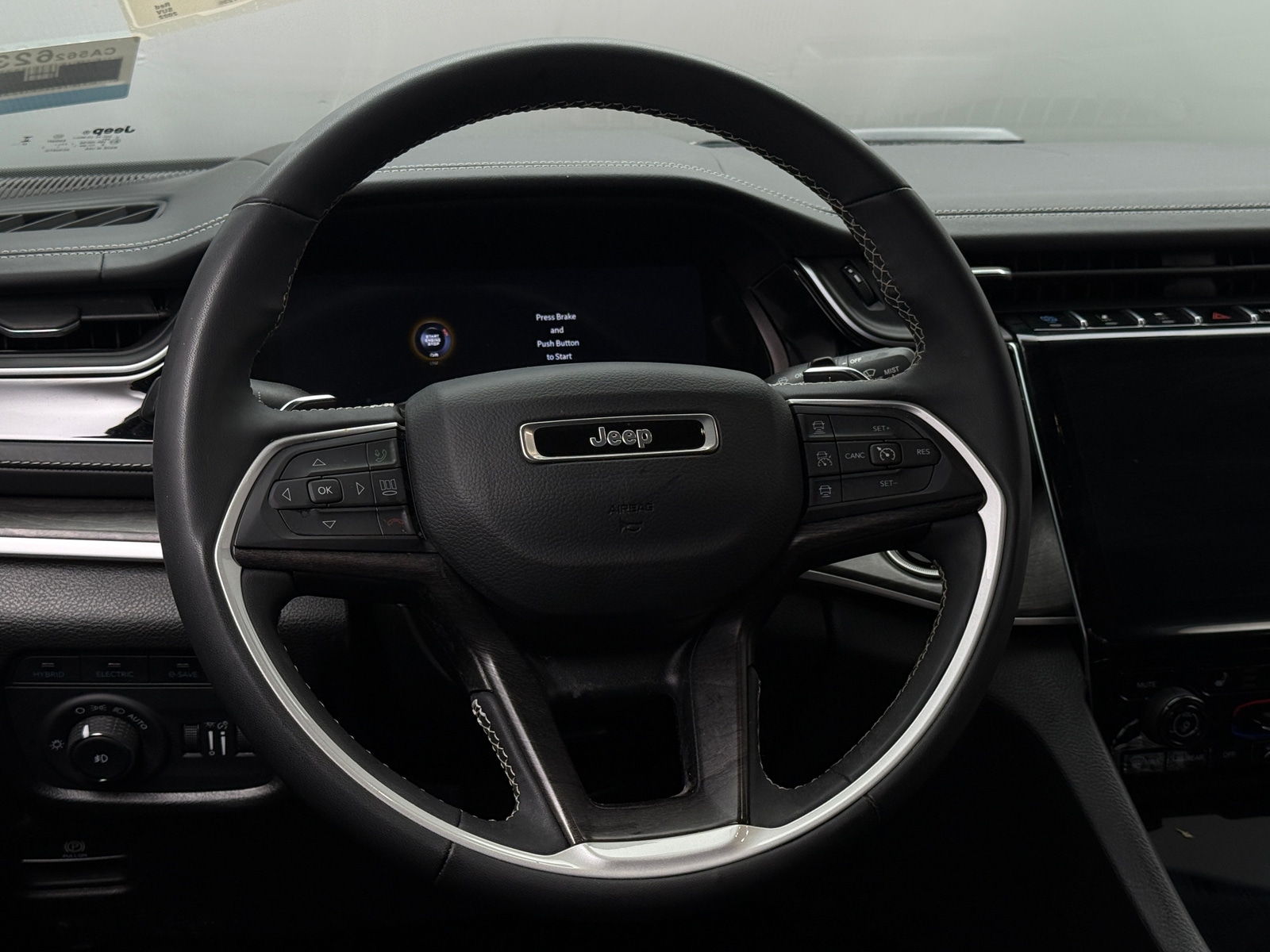 Thumbnail: 2022 Jeep Grand Cherokee - 4