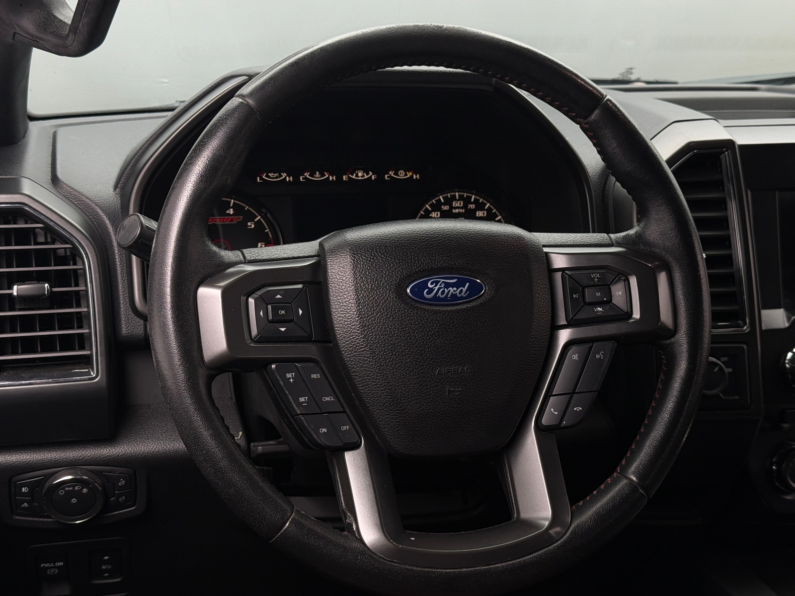 Thumbnail: 2017 Ford Econoline - 5