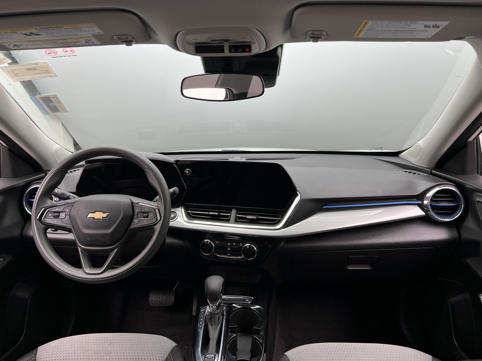 Thumbnail: 2025 Chevrolet Trax - 2