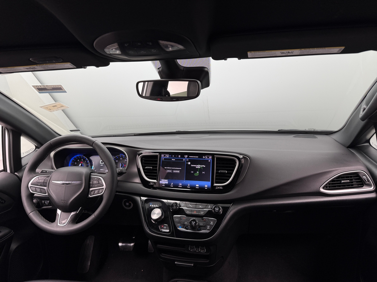 Thumbnail: 2025 Chrysler Pacifica - 2