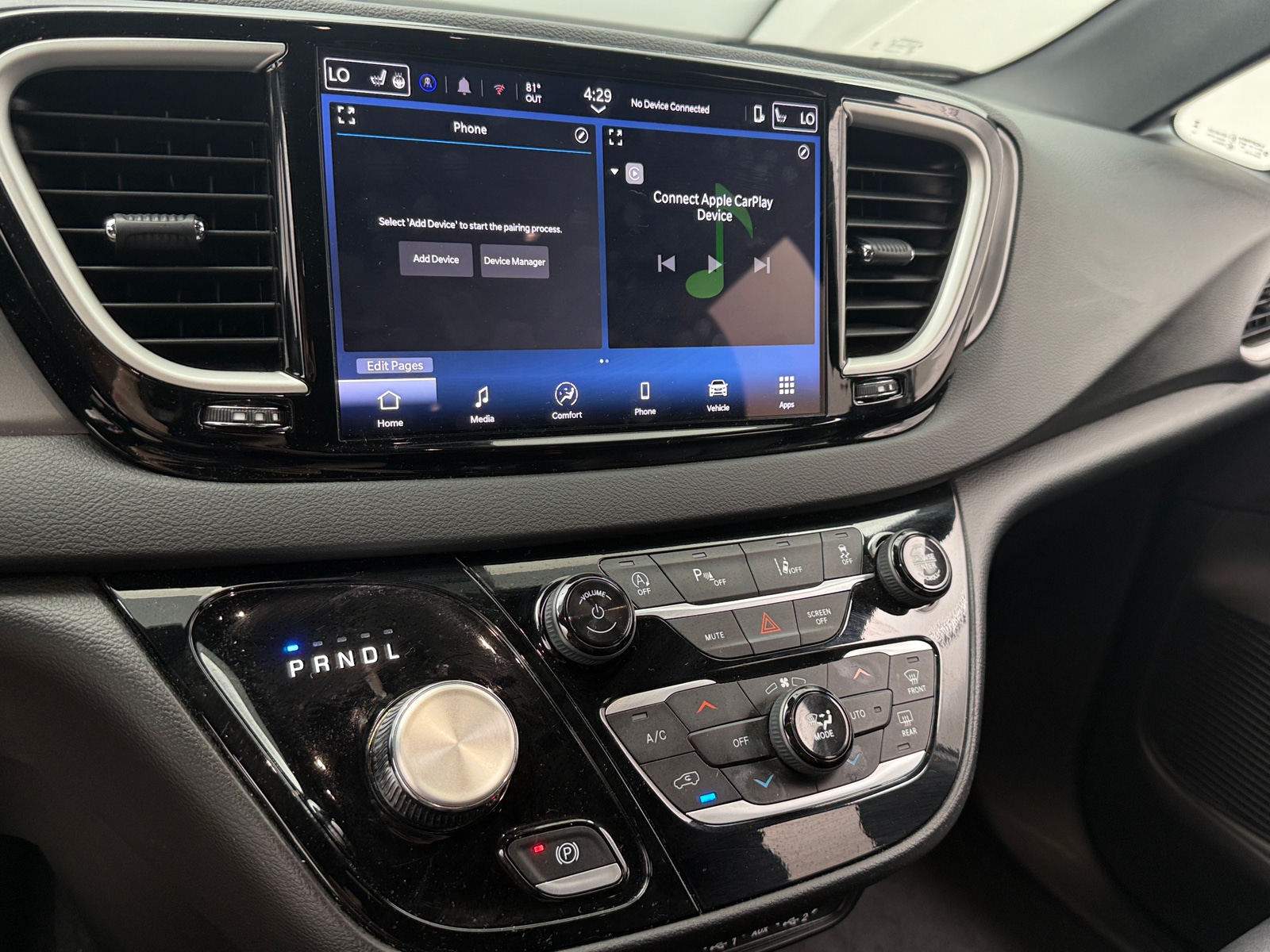 Thumbnail: 2025 Chrysler Pacifica - 3