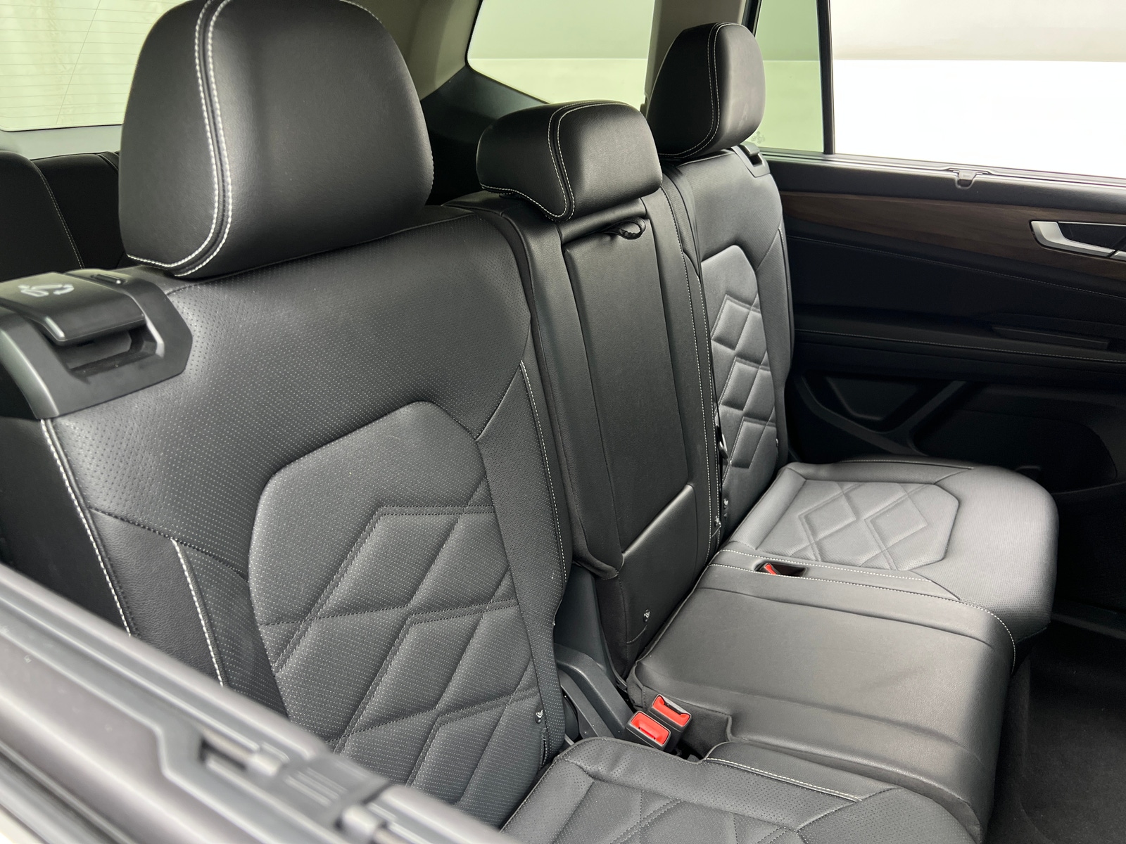 Thumbnail: 2026 Volkswagen Atlas - 5