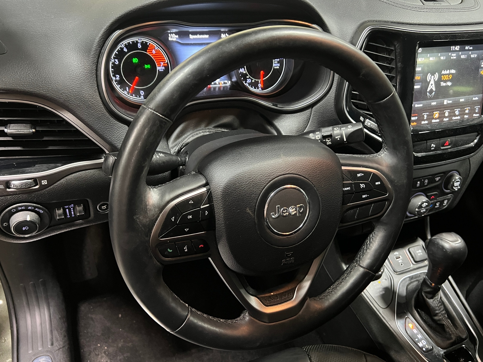 Thumbnail: 2019 Jeep Cherokee - 4