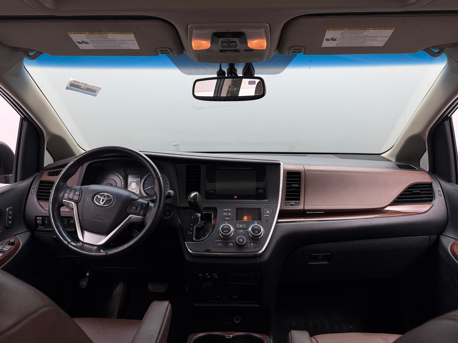 Thumbnail: 2015 Toyota Sienna - 2