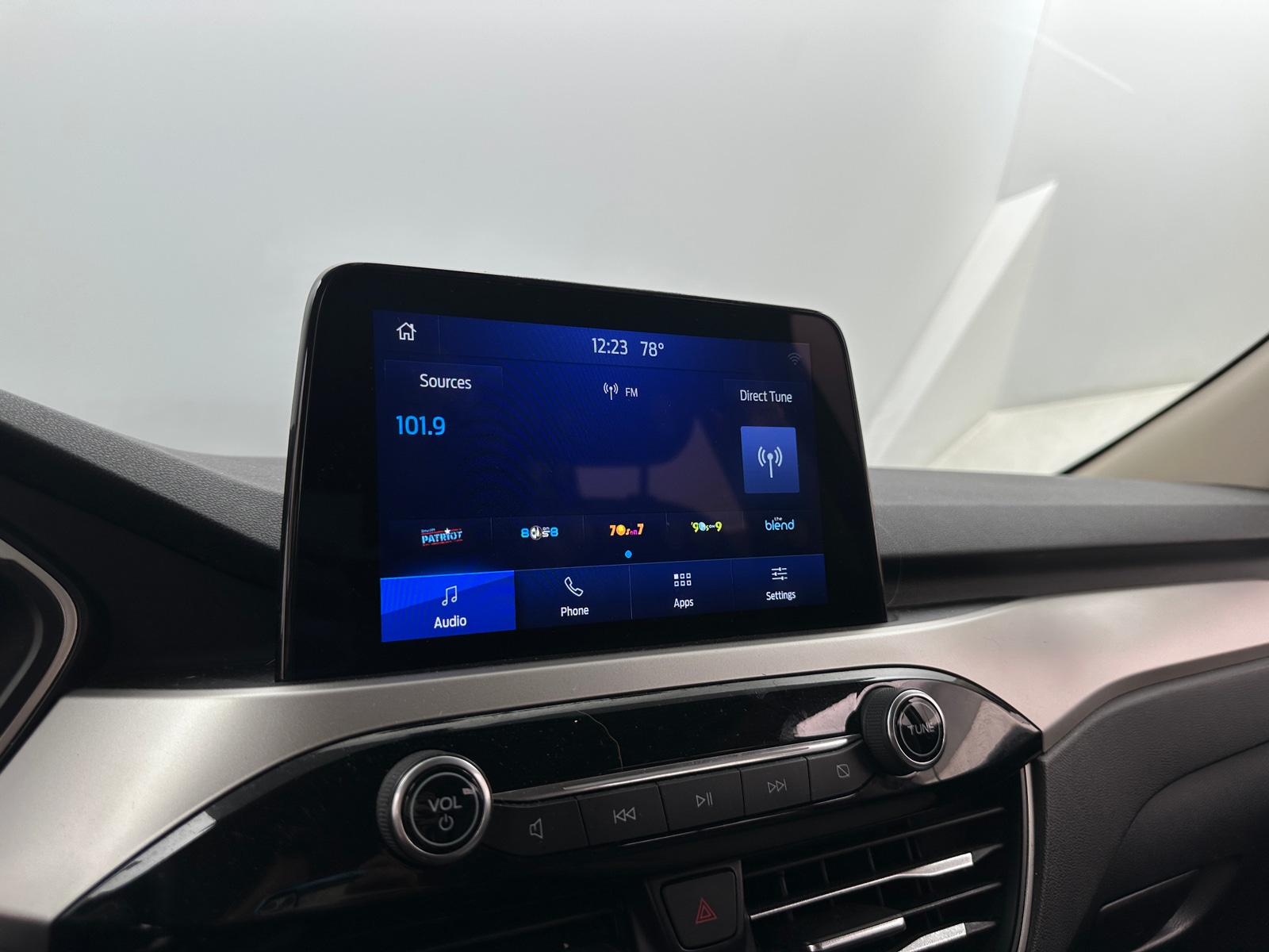 Thumbnail: 2020 Ford Escape - 4