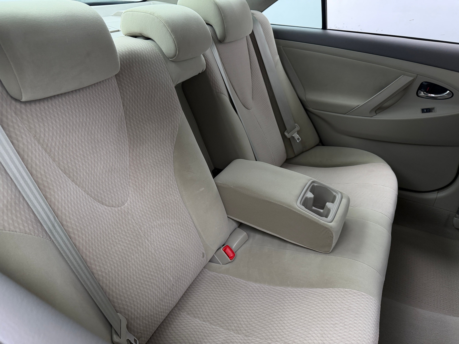 Thumbnail: 2011 Toyota Camry - 6