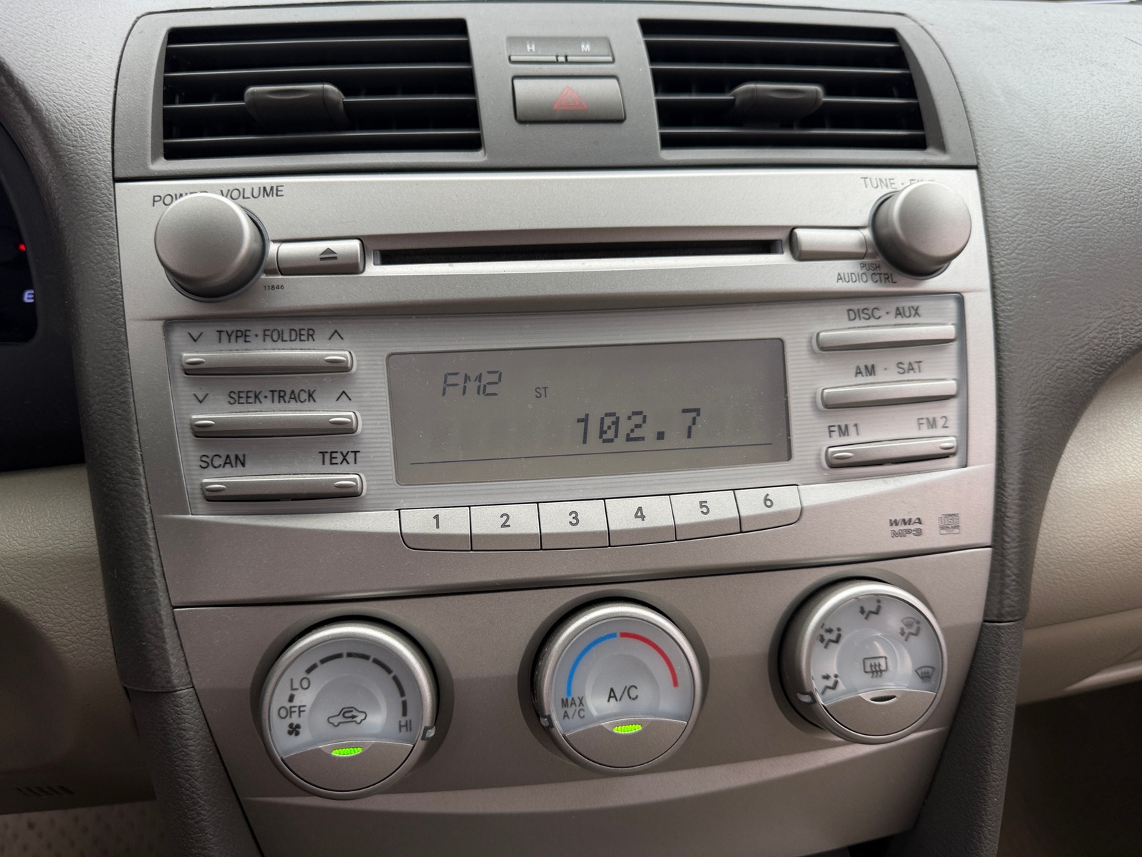 Thumbnail: 2011 Toyota Camry - 4