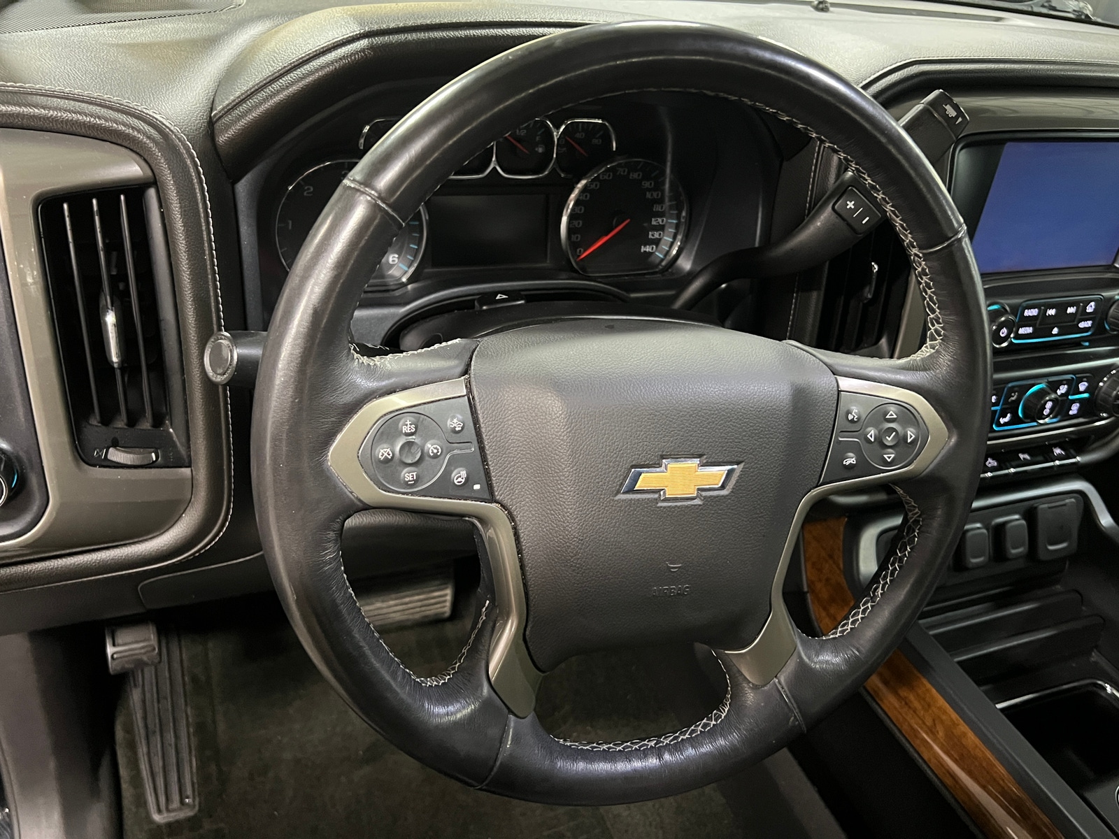 Thumbnail: 2018 Chevrolet Silverado 1500 - 4