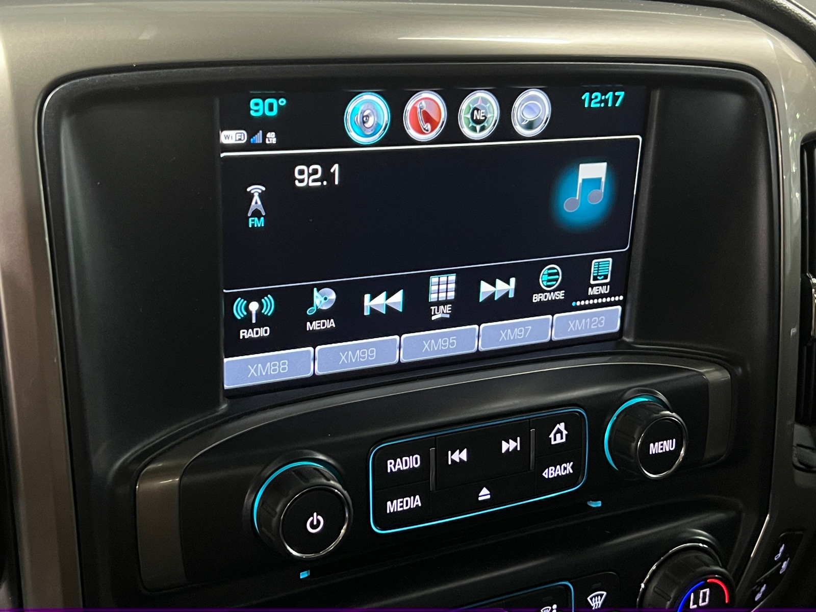 Thumbnail: 2018 Chevrolet Silverado 1500 - 3