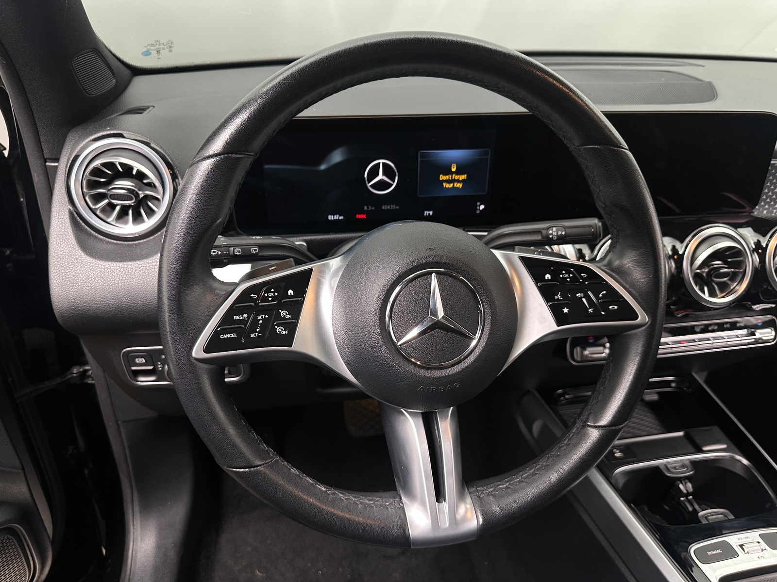 Thumbnail: 2025 Mercedes-Benz GLB - 4