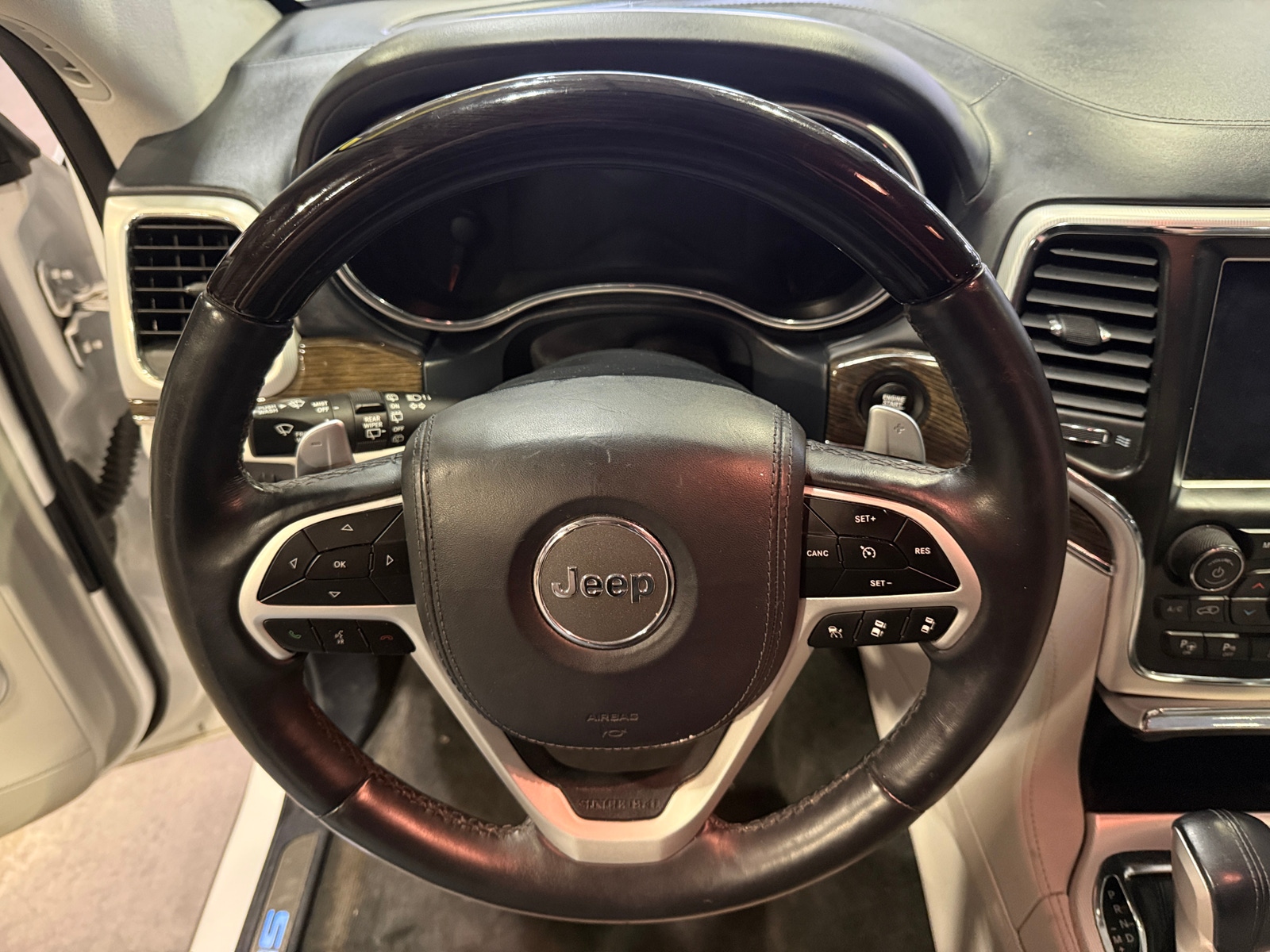 Thumbnail: 2018 Jeep Grand Cherokee - 4