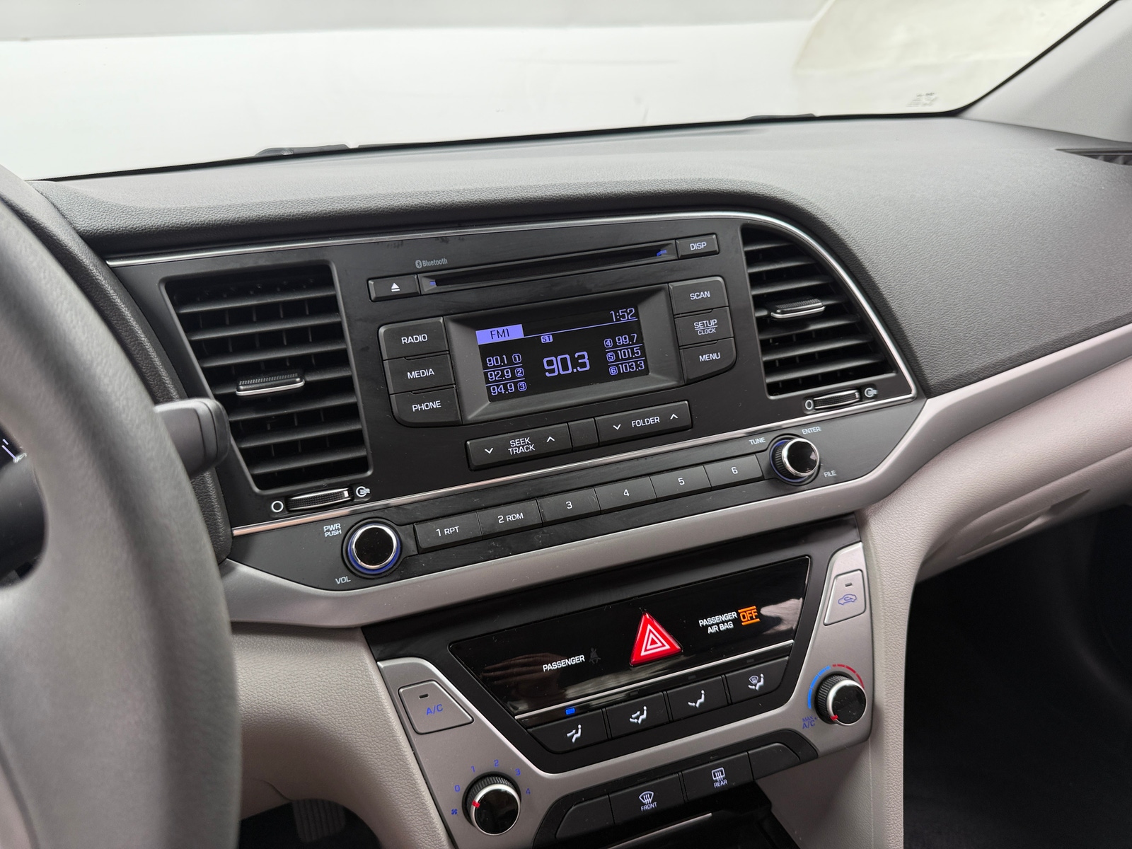Thumbnail: 2018 Hyundai Elantra - 4