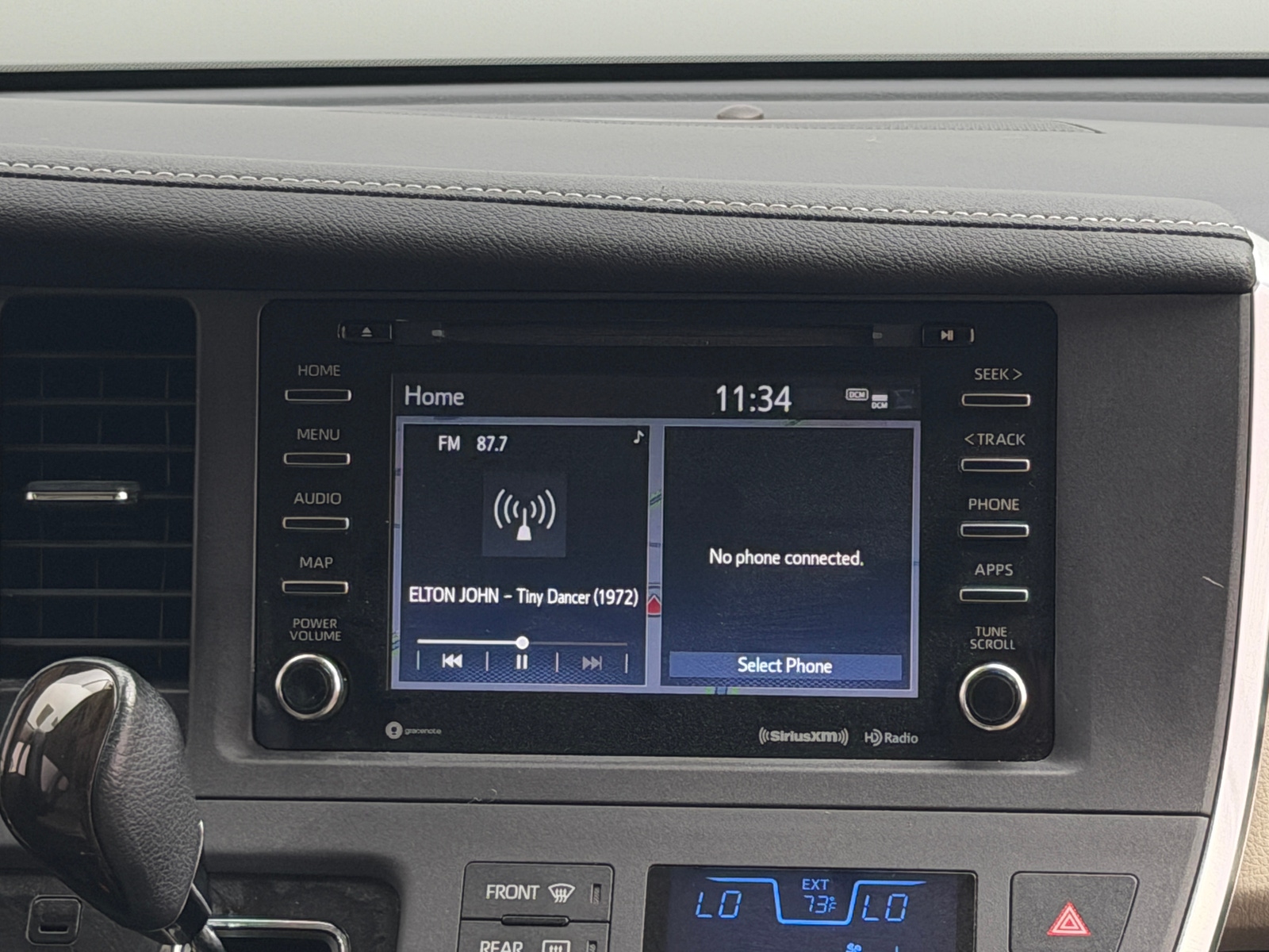 Thumbnail: 2019 Toyota Sienna - 3