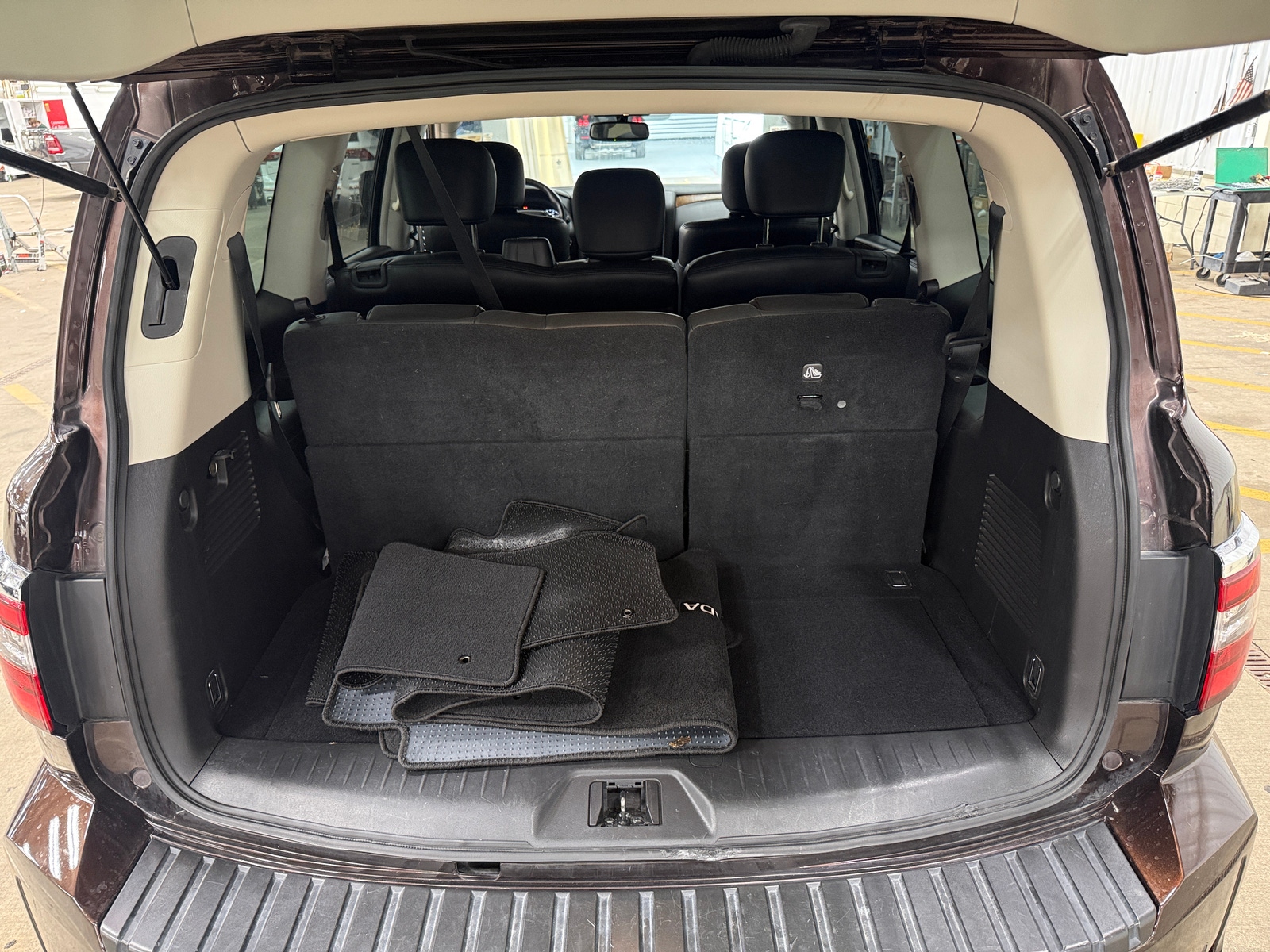 Thumbnail: 2022 Nissan Armada - 6