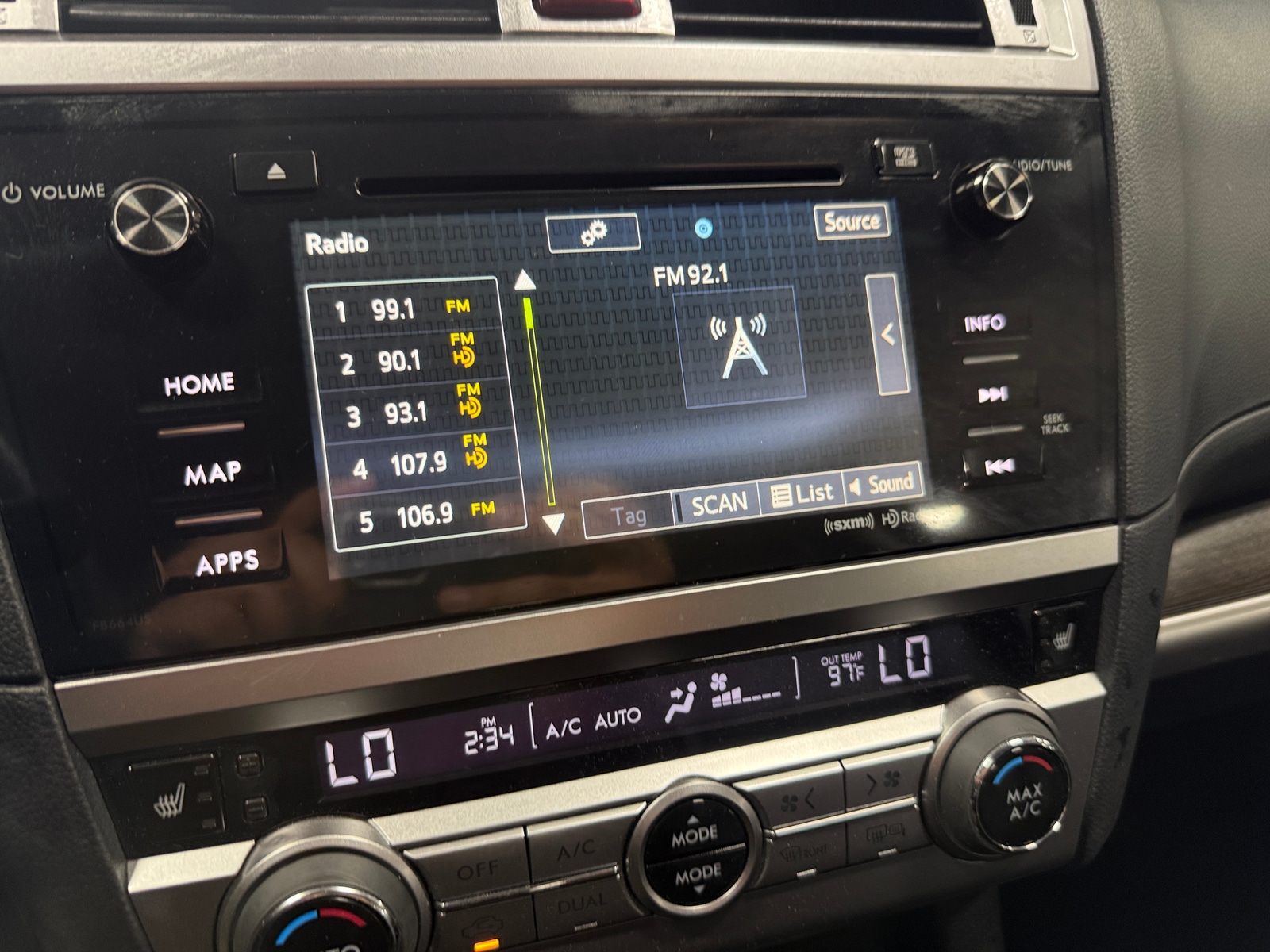 Thumbnail: 2015 Subaru Legacy - 3