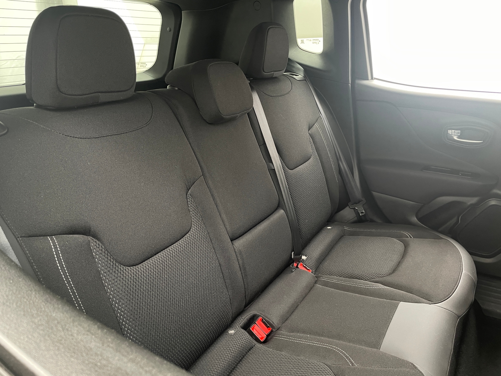 Thumbnail: 2022 Jeep Renegade - 6