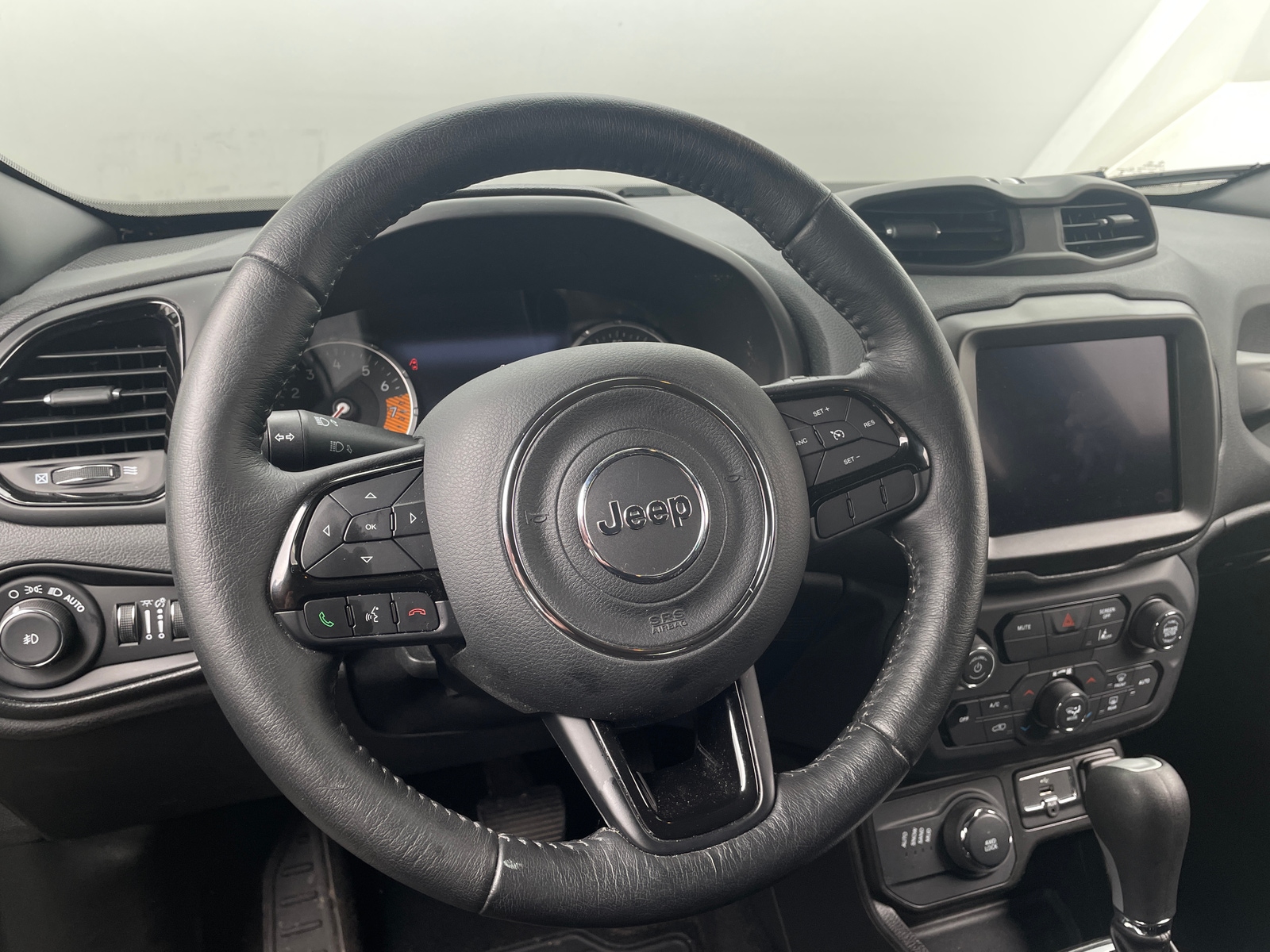 Thumbnail: 2022 Jeep Renegade - 5