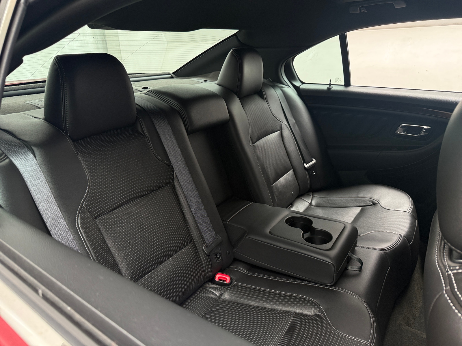 Thumbnail: 2016 Ford Taurus - 5