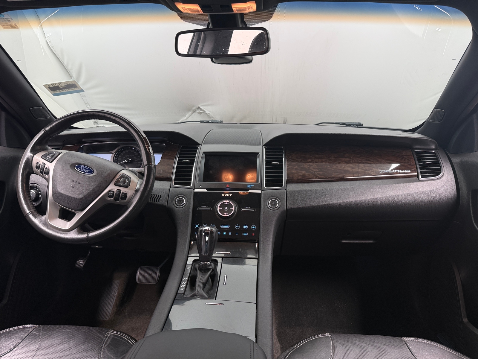 Thumbnail: 2016 Ford Taurus - 2