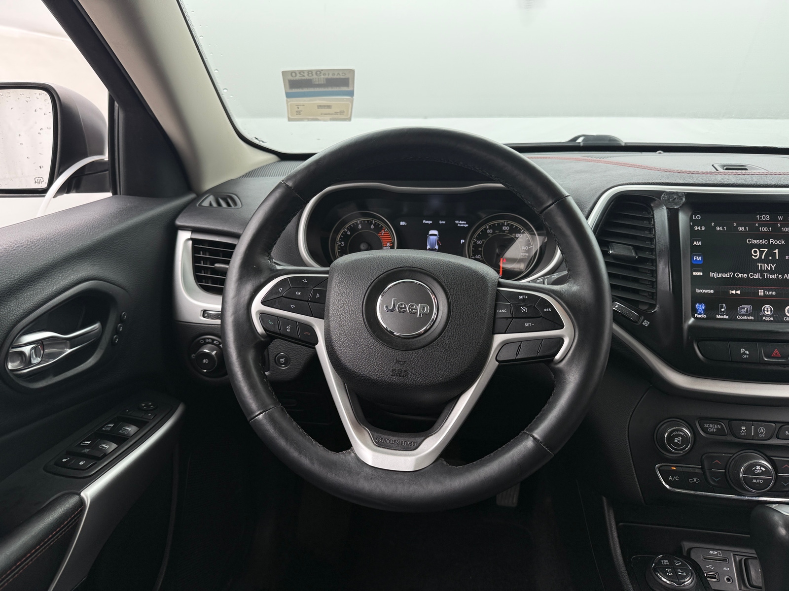 Thumbnail: 2018 Jeep Cherokee - 4