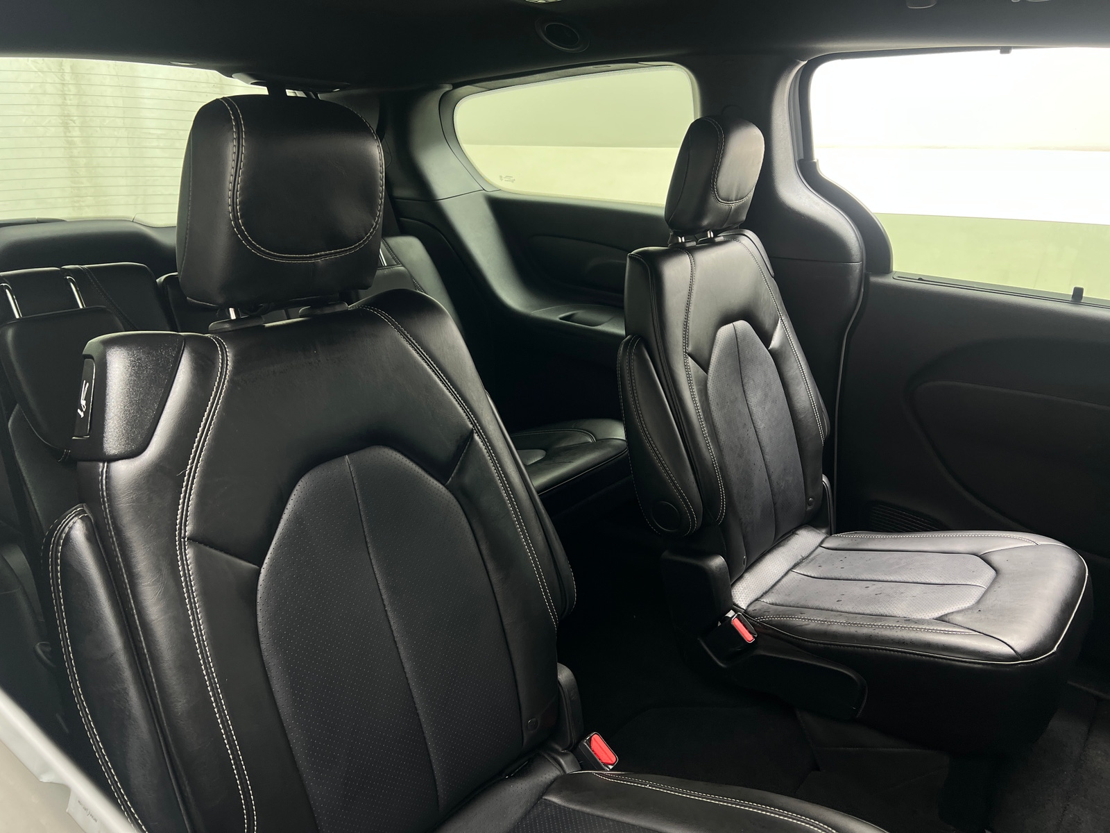 Thumbnail: 2025 Chrysler Pacifica - 5