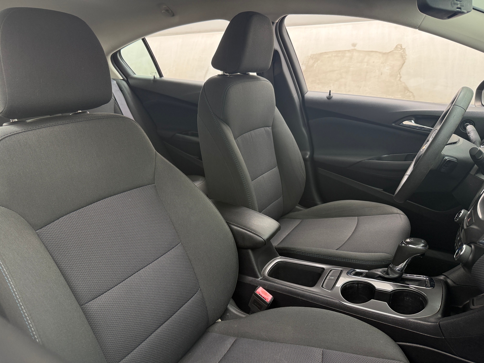Thumbnail: 2017 Chevrolet Cruze - 2