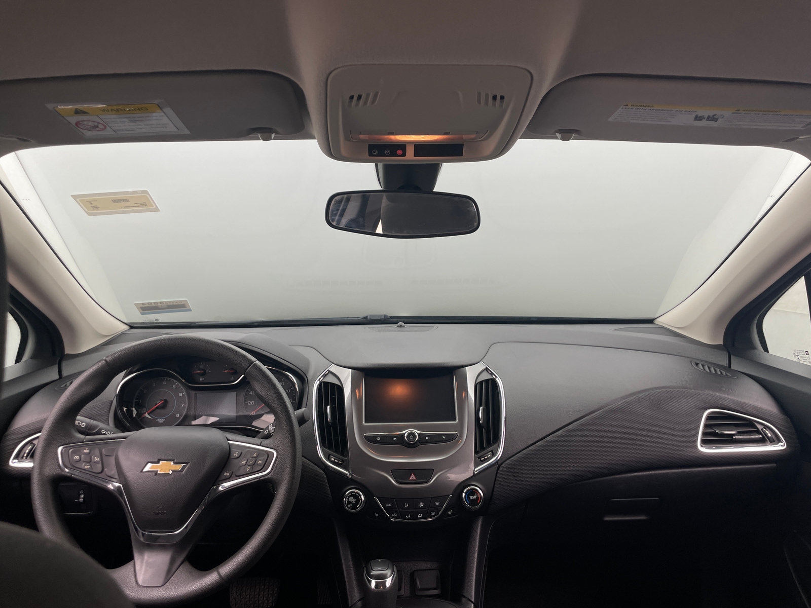 Thumbnail: 2017 Chevrolet Cruze - 3