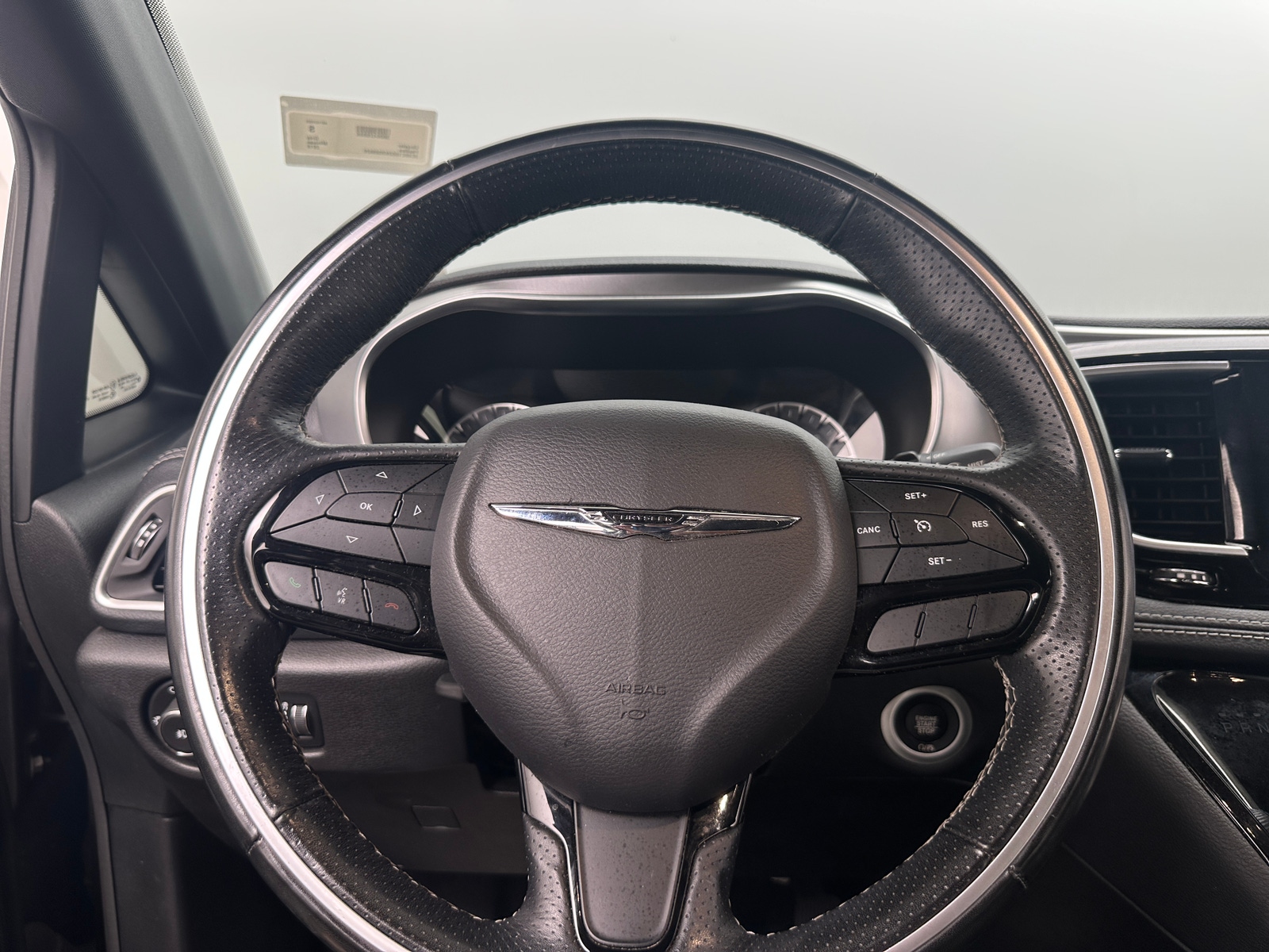 Thumbnail: 2019 Chrysler Pacifica - 4