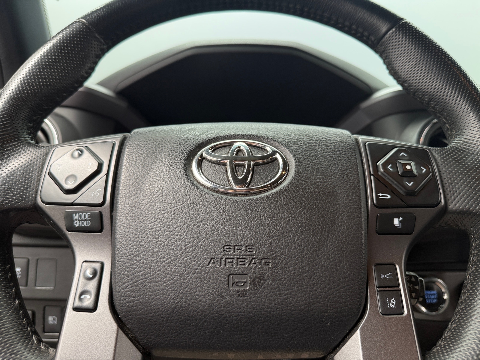 Thumbnail: 2022 Toyota Tacoma - 5