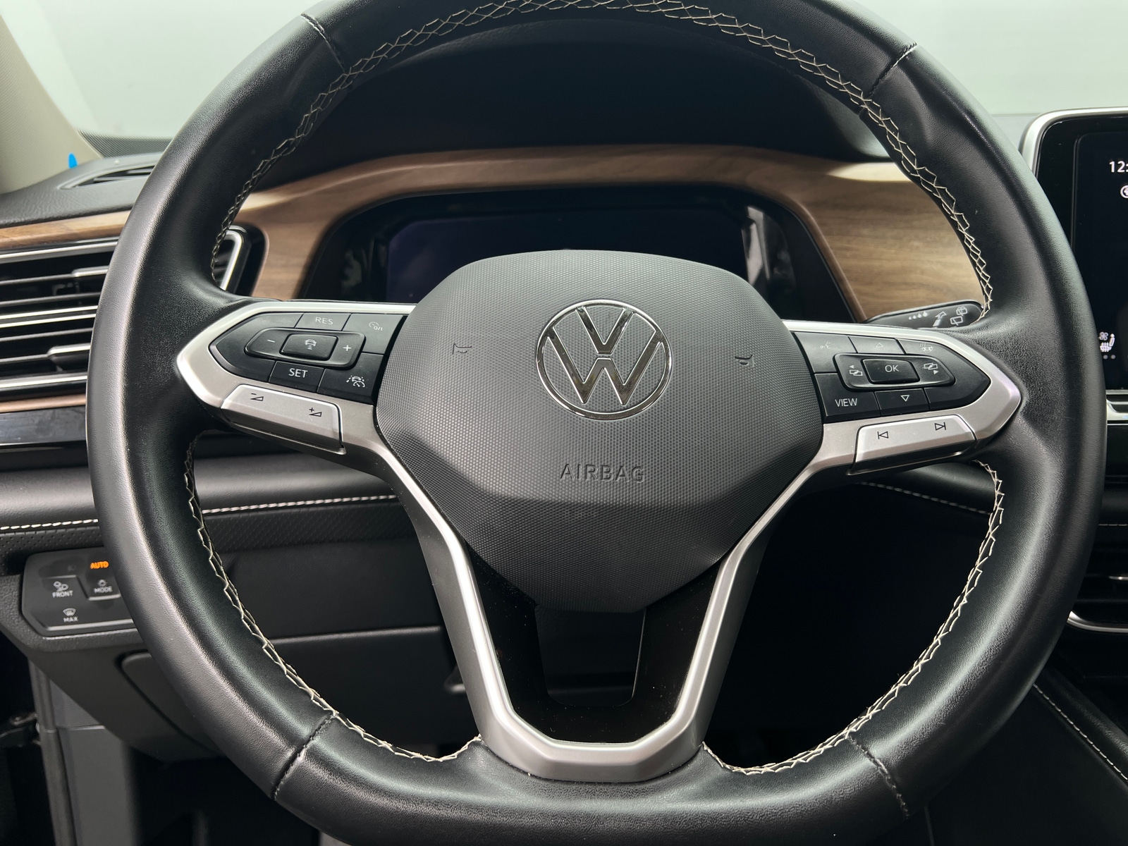 Thumbnail: 2025 Volkswagen Atlas - 4