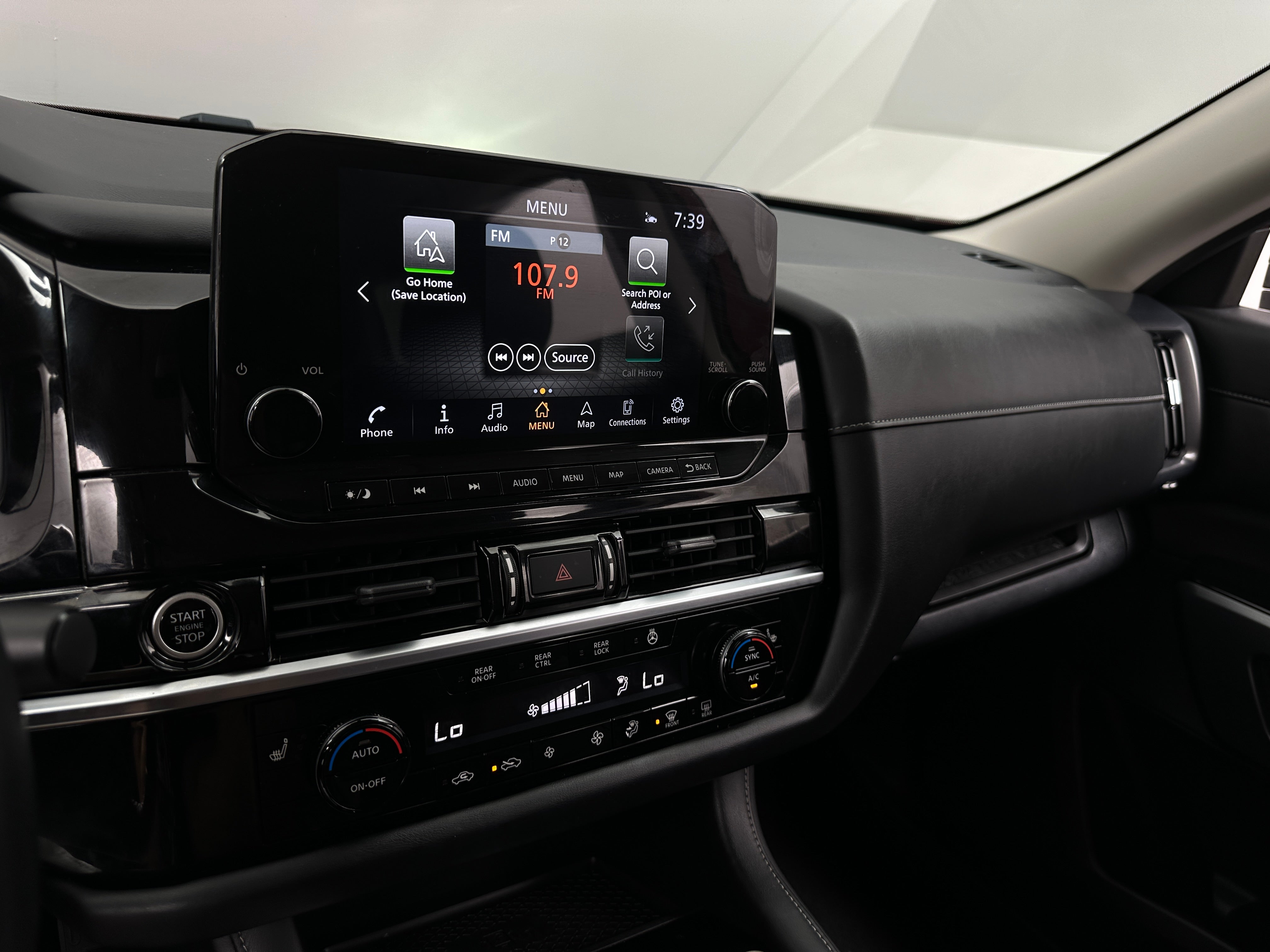 2023 Nissan Pathfinder SL - Photo 16
