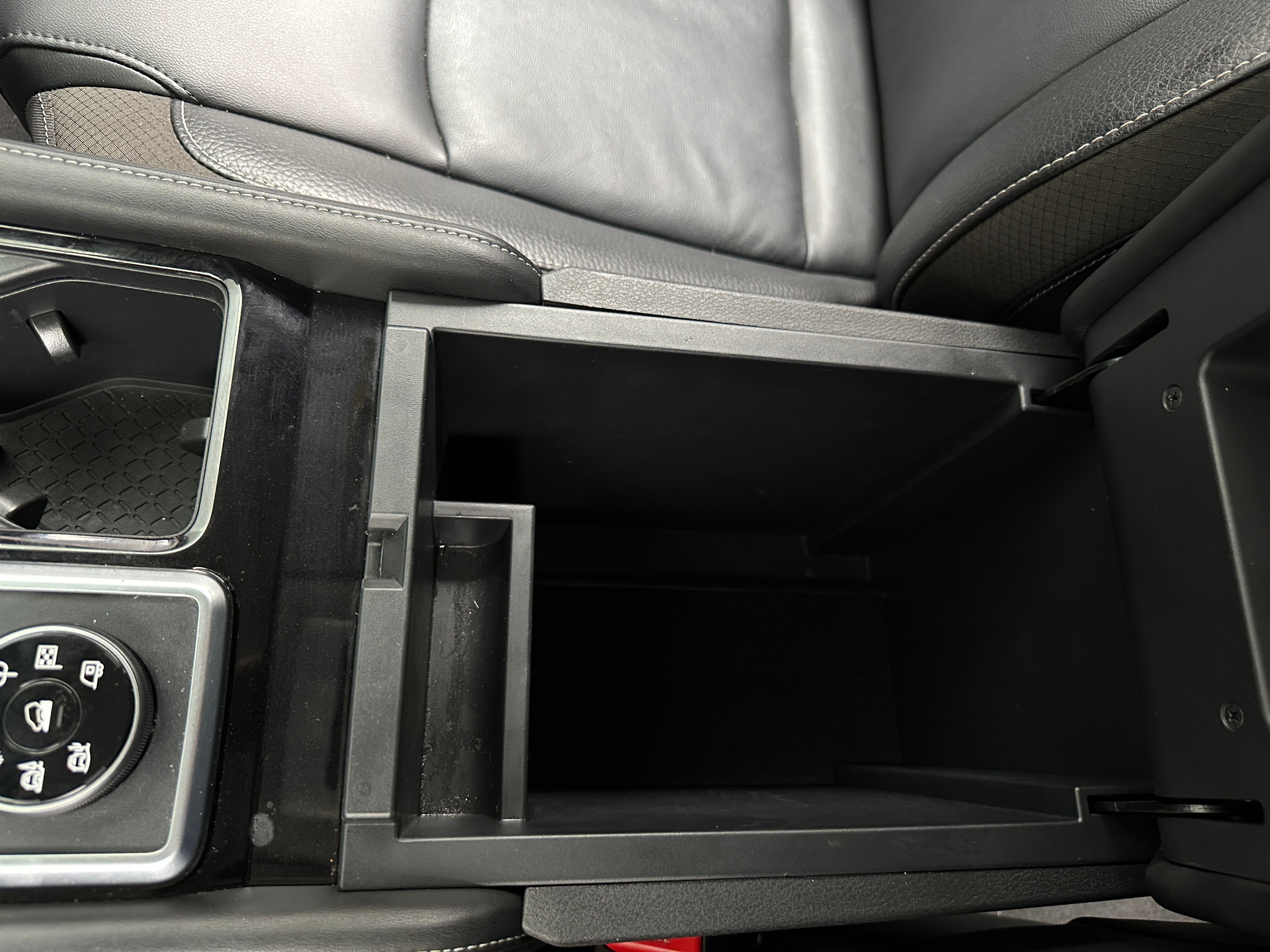 2023 Nissan Pathfinder SL - Photo 21