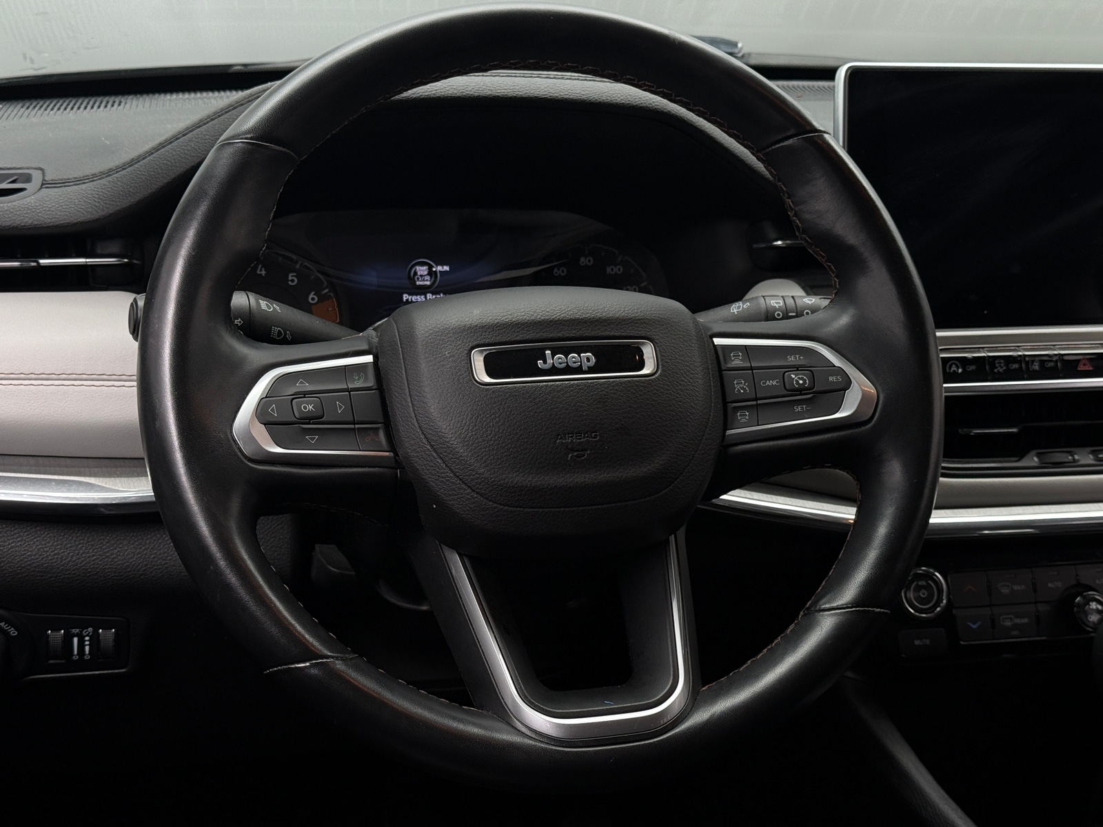 Thumbnail: 2022 Jeep Compass - 4