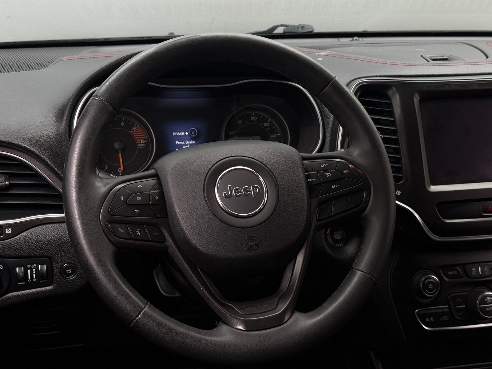Thumbnail: 2022 Jeep Cherokee - 4