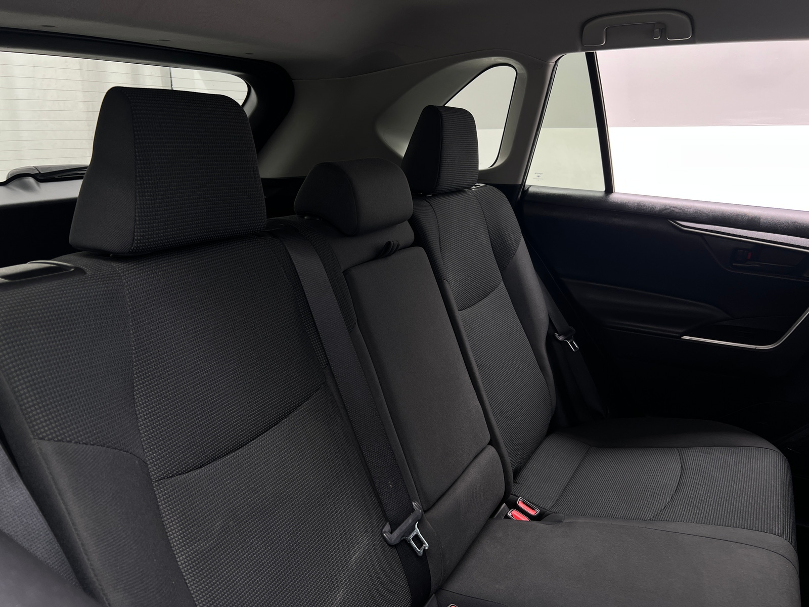 Thumbnail: 2021 Toyota RAV4 - 6