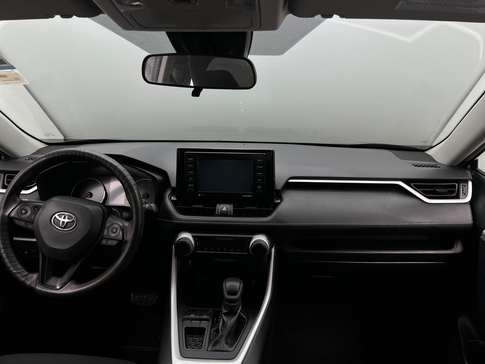 Thumbnail: 2021 Toyota RAV4 - 3