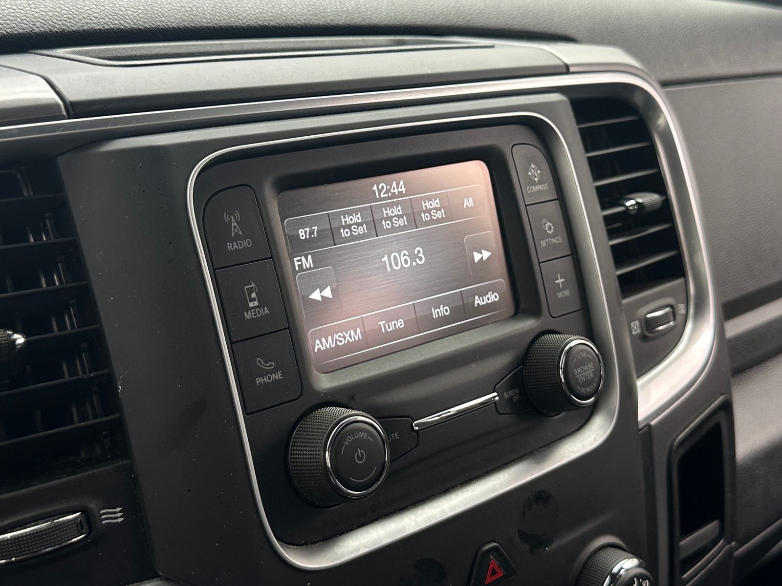 Thumbnail: 2024 RAM 1500 Classic - 4