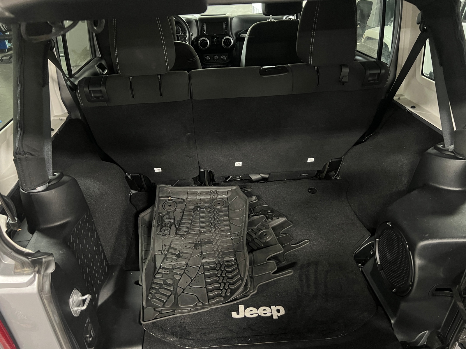 Thumbnail: 2014 Jeep Wrangler - 7