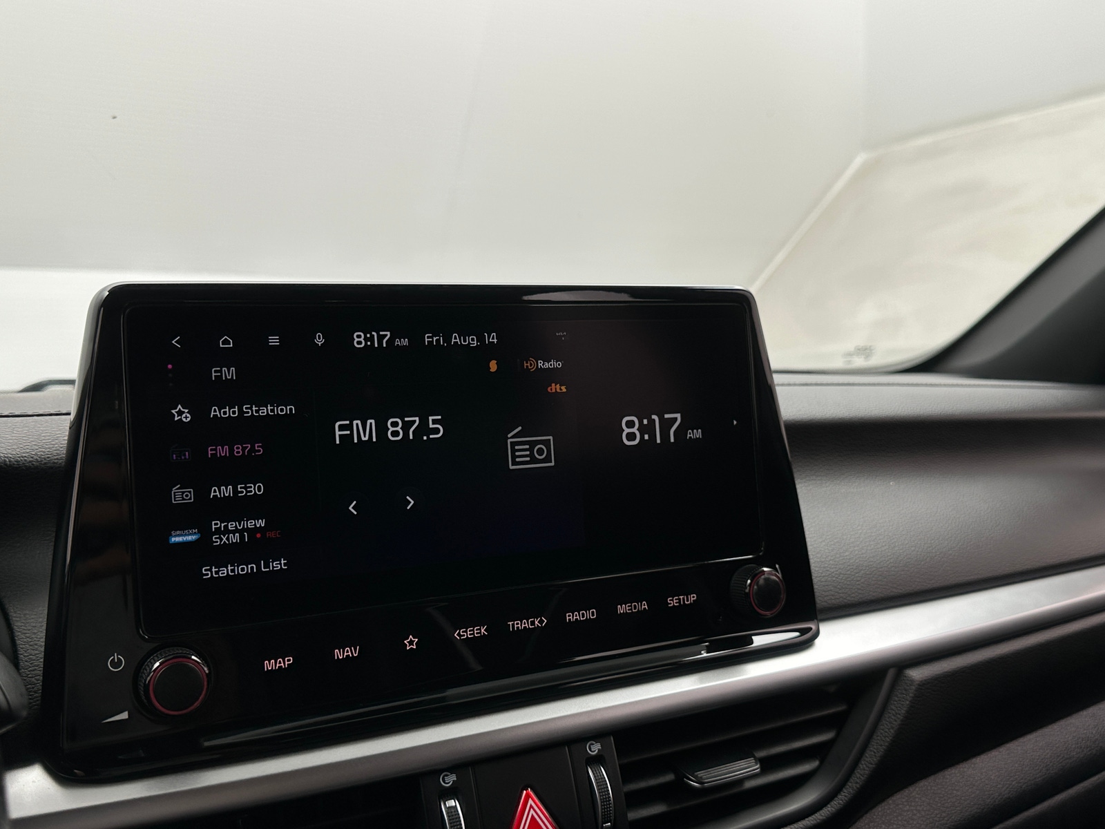 Thumbnail: 2024 Kia Forte - 3