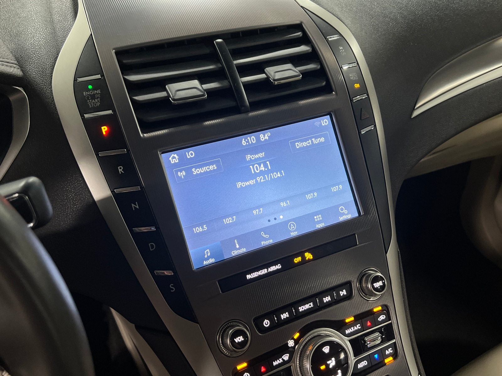 Thumbnail: 2020 Lincoln MKZ - 3