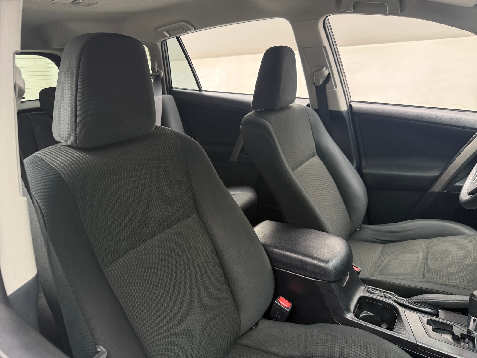 Thumbnail: 2018 Toyota RAV4 - 2
