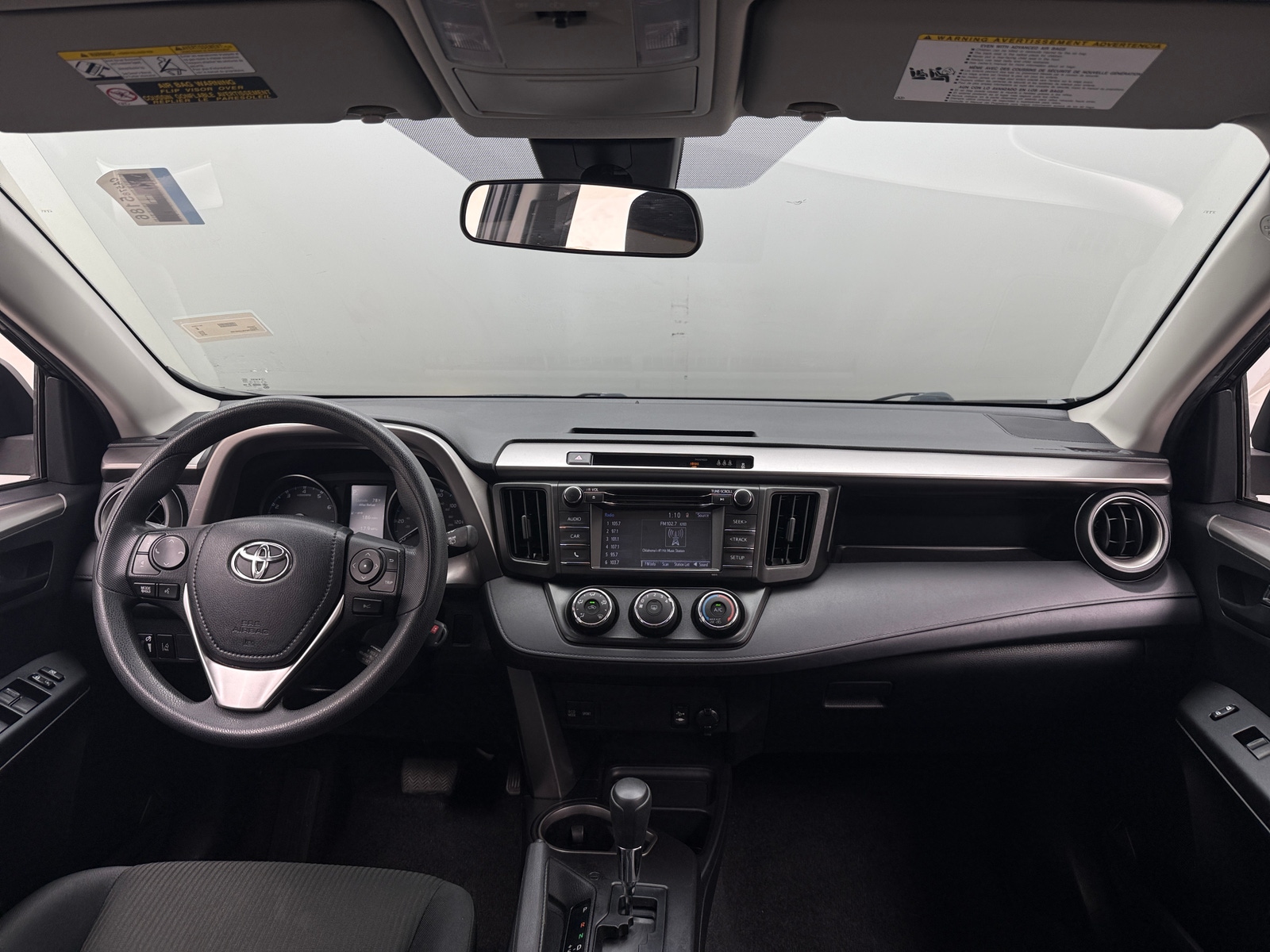 Thumbnail: 2018 Toyota RAV4 - 3