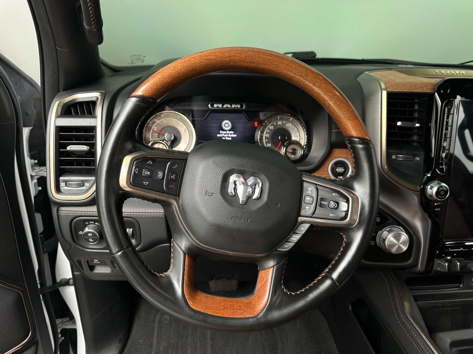 Thumbnail: 2022 RAM 1500 - 4