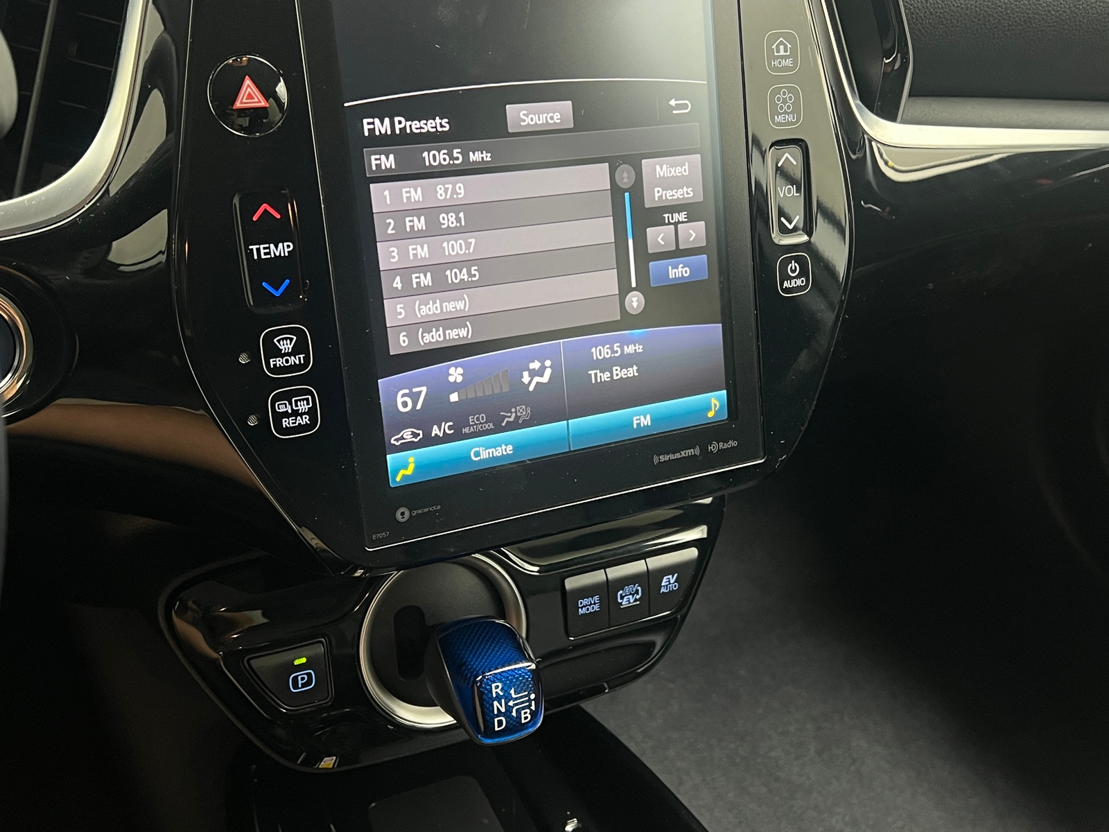 Thumbnail: 2020 Toyota Prius Prime - 4