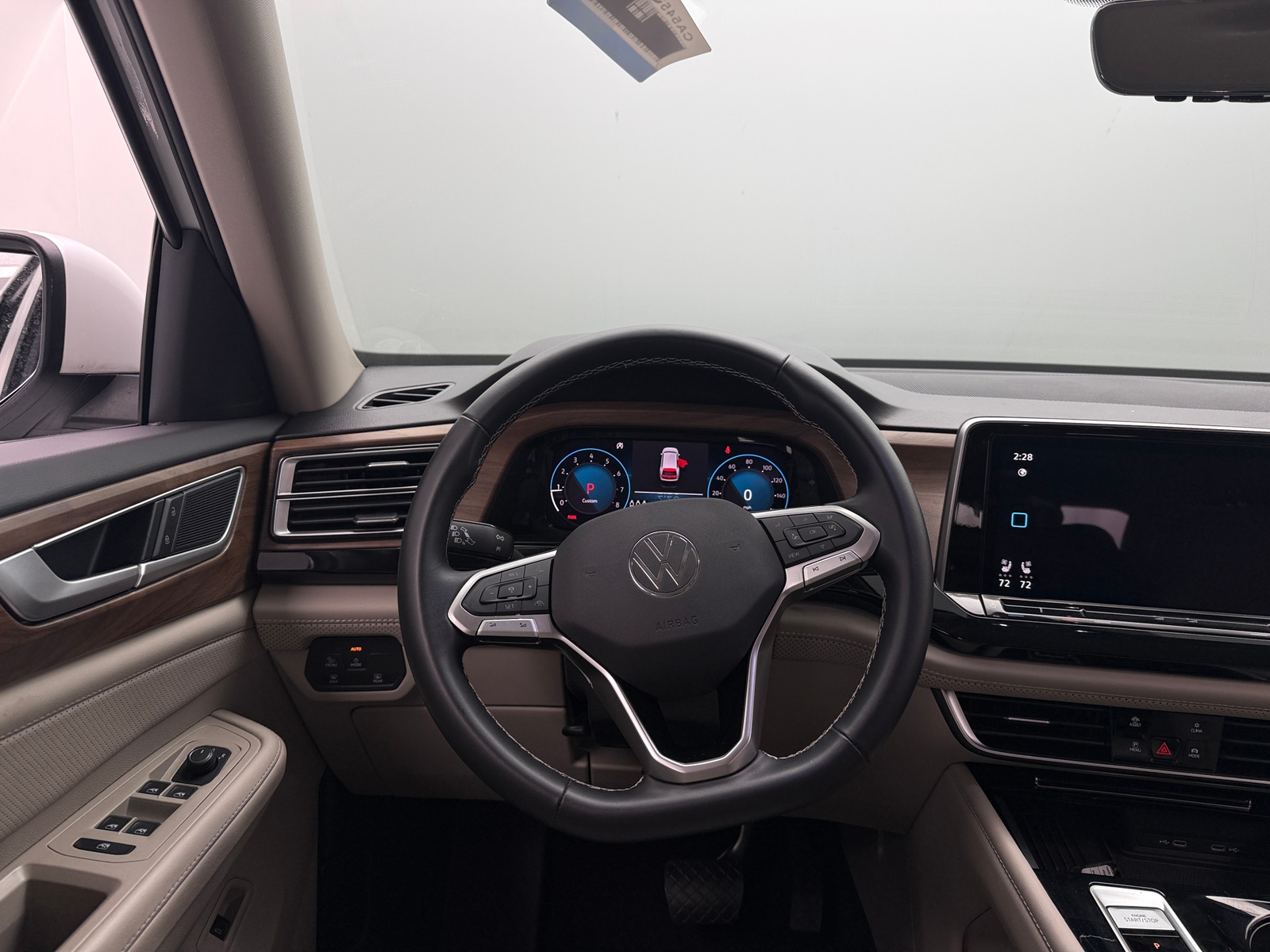 Thumbnail: 2026 Volkswagen Atlas - 4