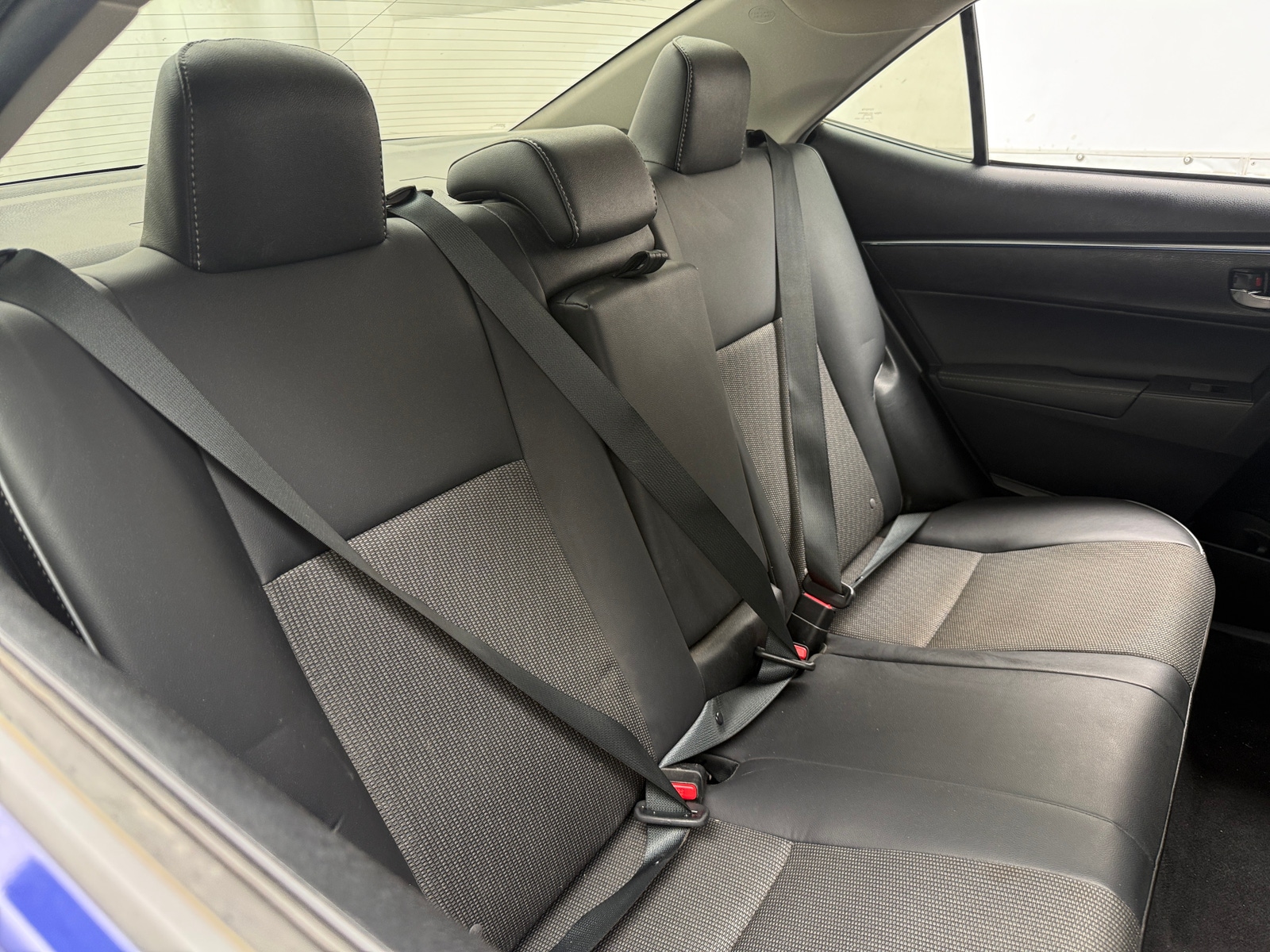 Thumbnail: 2015 Toyota Corolla - 6