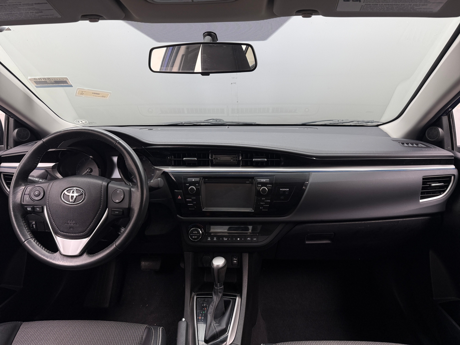 Thumbnail: 2015 Toyota Corolla - 3