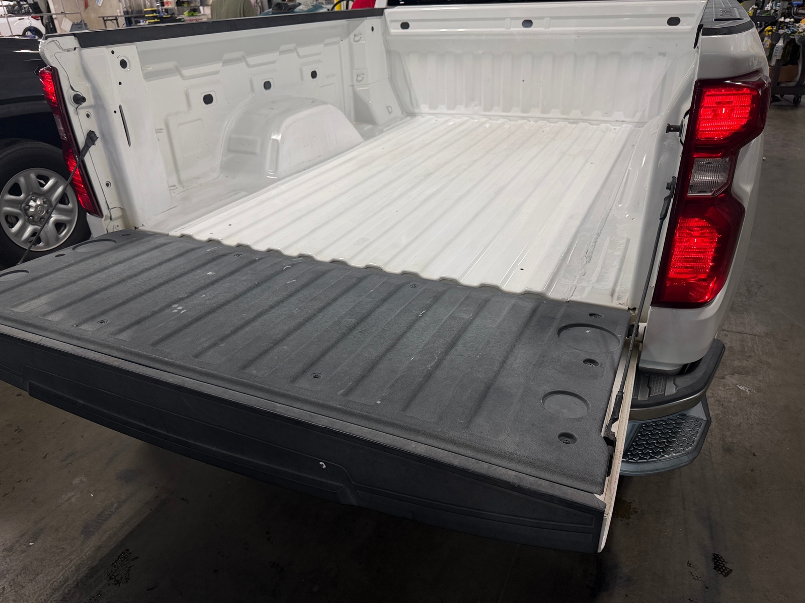 Thumbnail: 2020 Chevrolet Silverado 1500 - 7