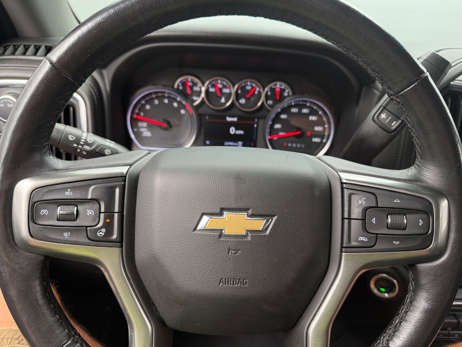 Thumbnail: 2021 Chevrolet Silverado 1500 - 5